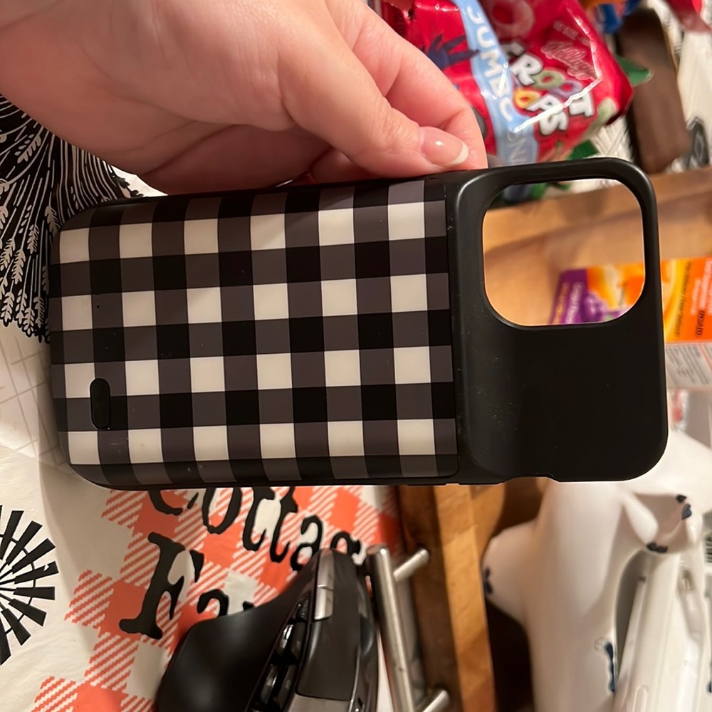 iPhone 12 Pro Max charging case